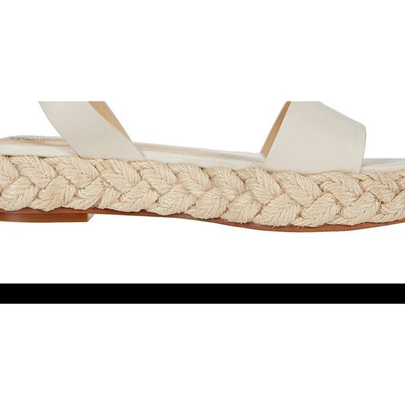 Vince Camuto Defina Fluff -WhiteSize 8M - Picture 3 of 3